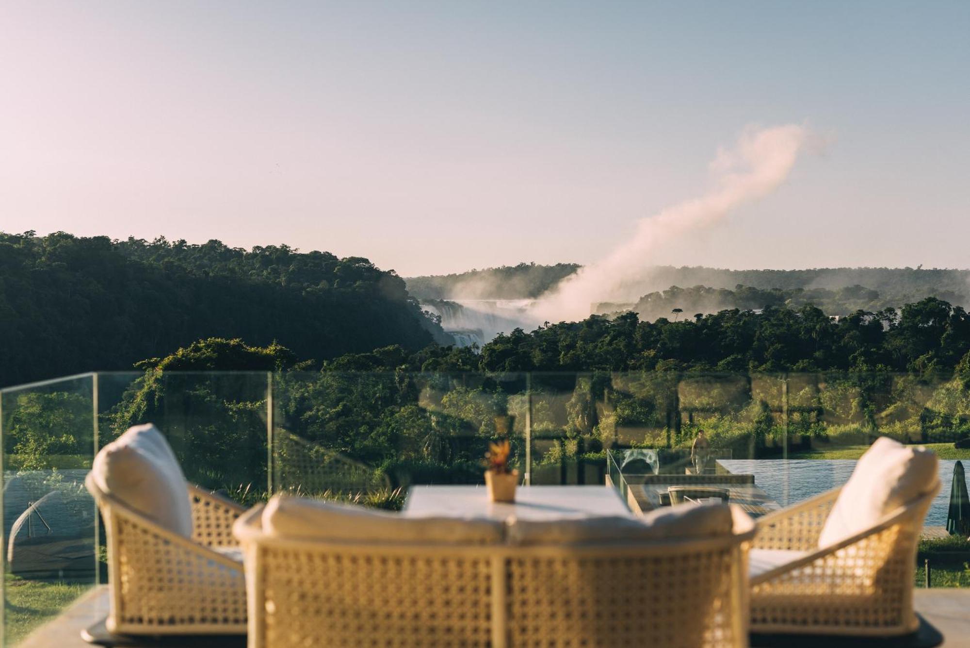 Hotel Gran Melia Iguazu Puerto Iguazú Exteriér fotografie View of the Victoria Falls from the Lookout Cafe